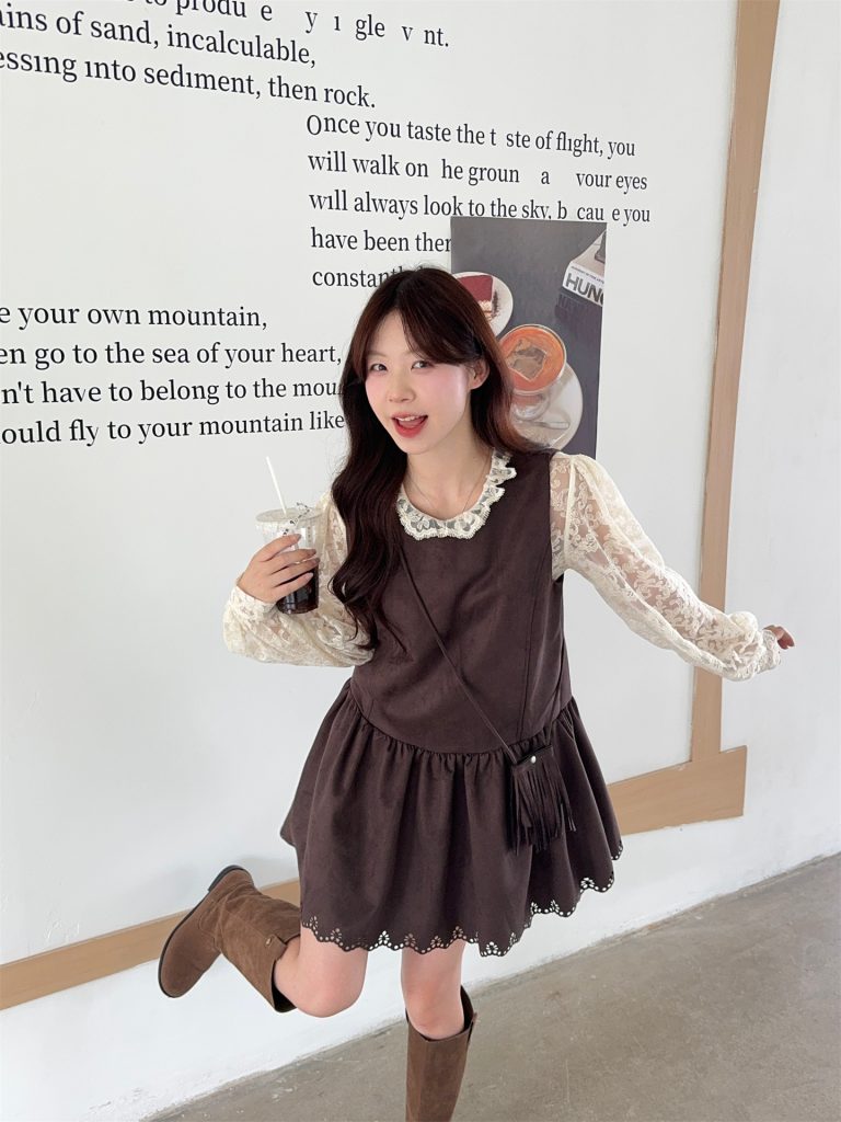Sweet Lace Bubble Sleeve Top and Sleeveless Vest Dress Set