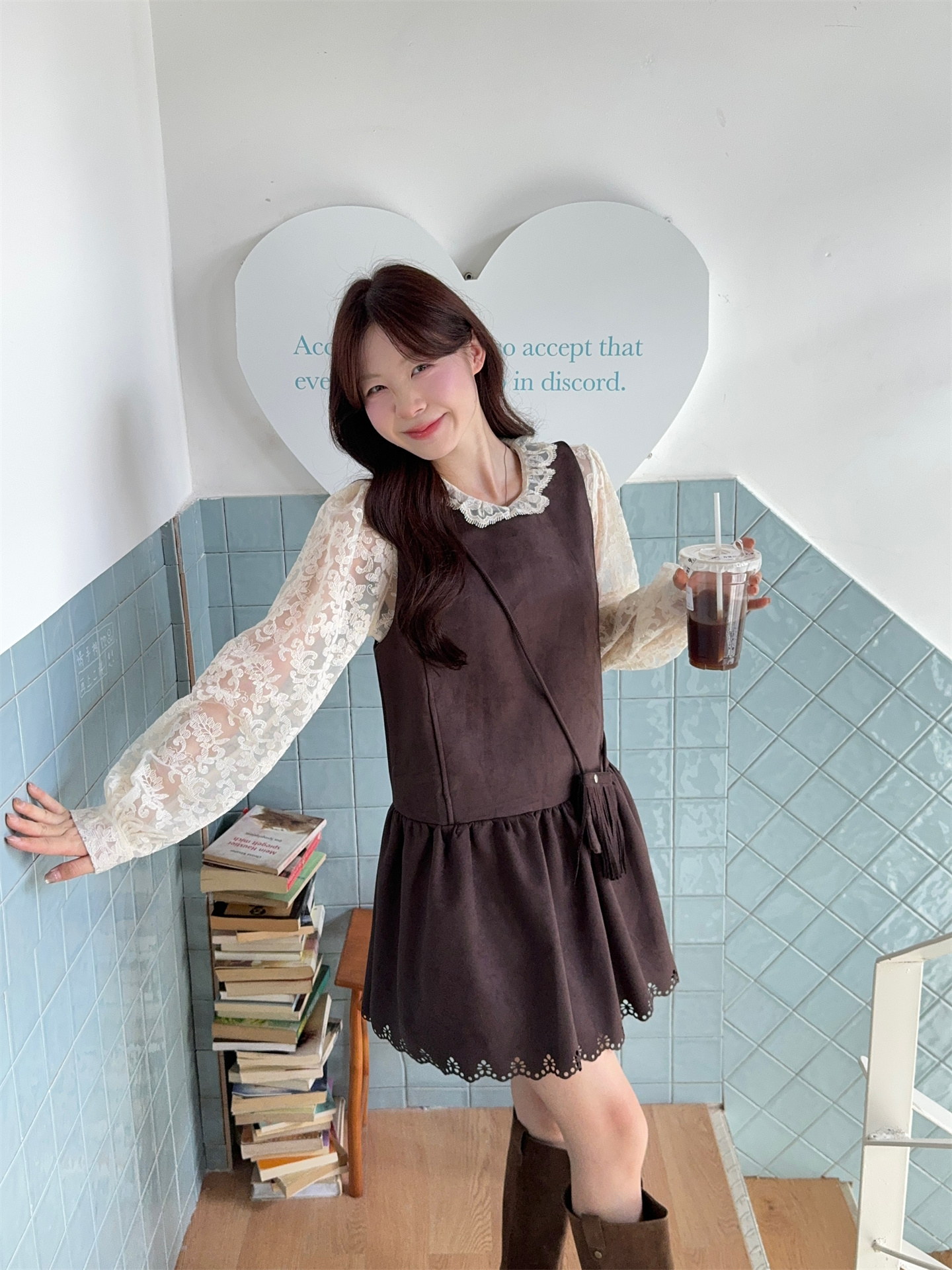 Sweet Lace Bubble Sleeve Top and Sleeveless Vest Dress Set - Image 2
