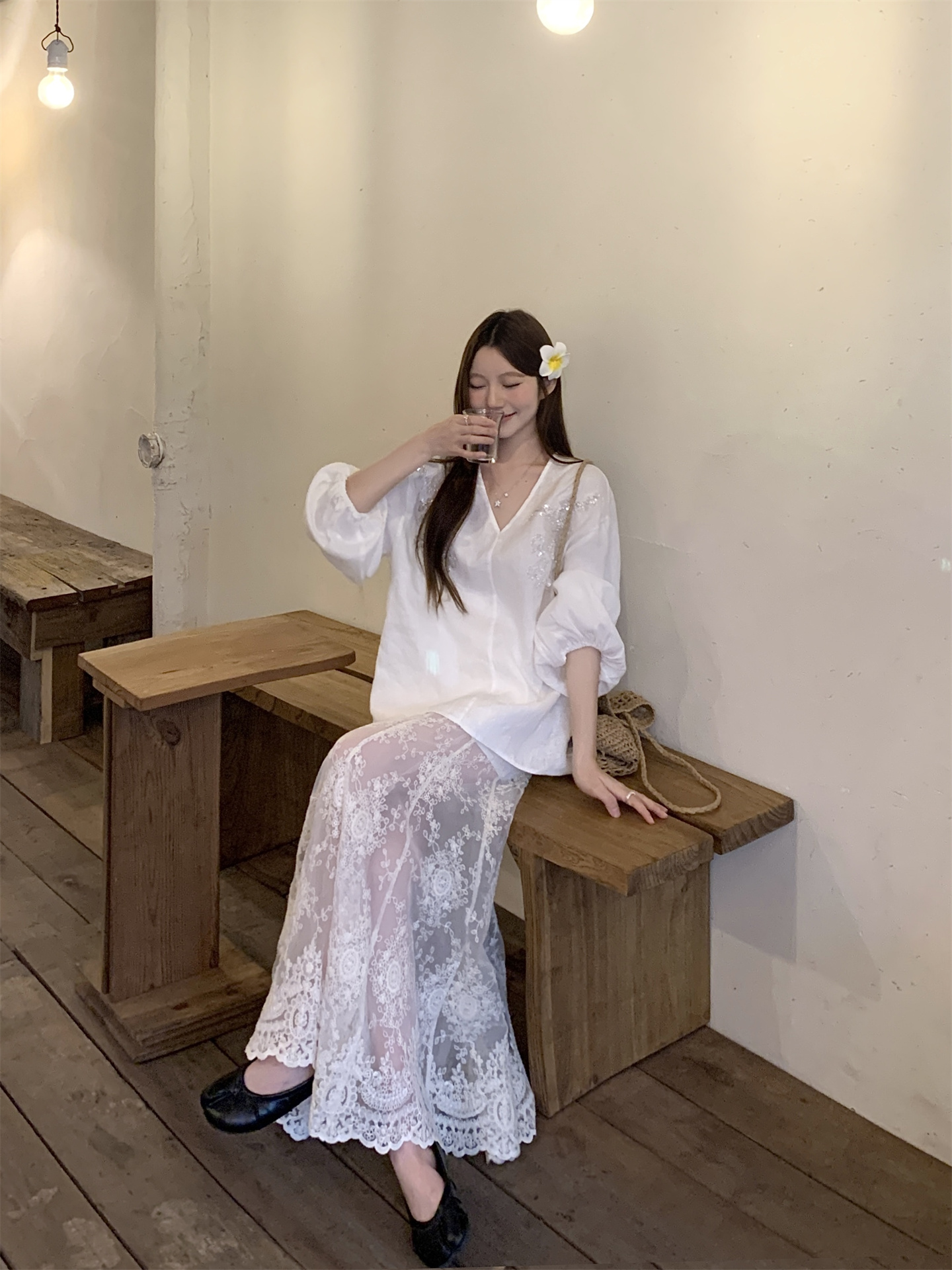 Sweet V-Neck Shirt and Lace Trim Skirt Two-Piece Set - Style 3b0ee4 - Image 4