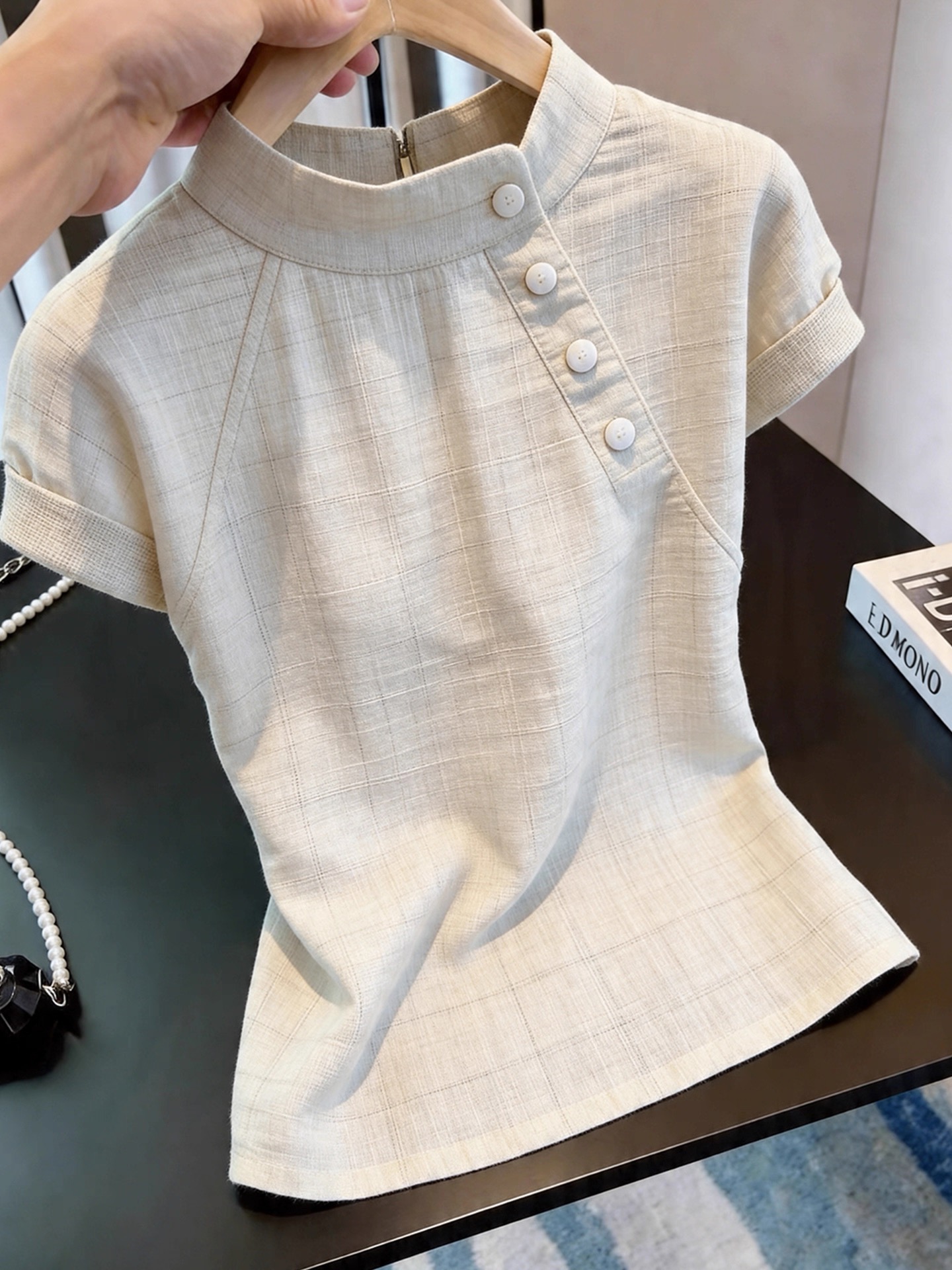 French Retro Irregular Short Sleeve T-Shirt for Women 2026 Summer New Niche Casual Versatile Top