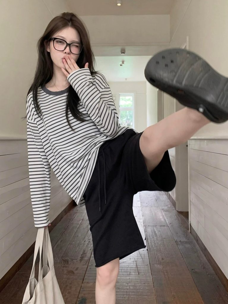 Women's Striped Sun Protection Loose Crew Neck Long Sleeve T-Shirt 2026 Summer Simple Elegant Early Autumn Top